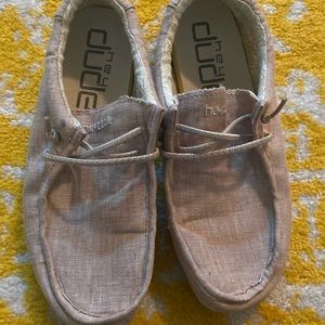 Kids Hey Dude Shoes, size Y5-L6